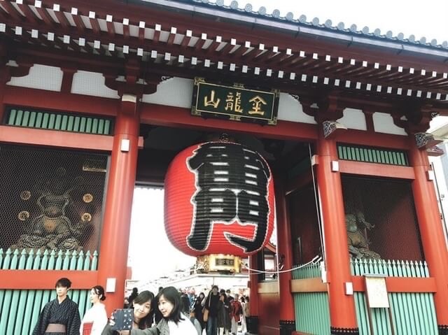 浅草寺　雷門前